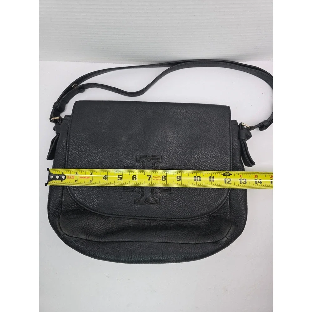 Tory Burch Amanda Black Pebbled Leather Crossbody Messenger Bag Logo Flap‎